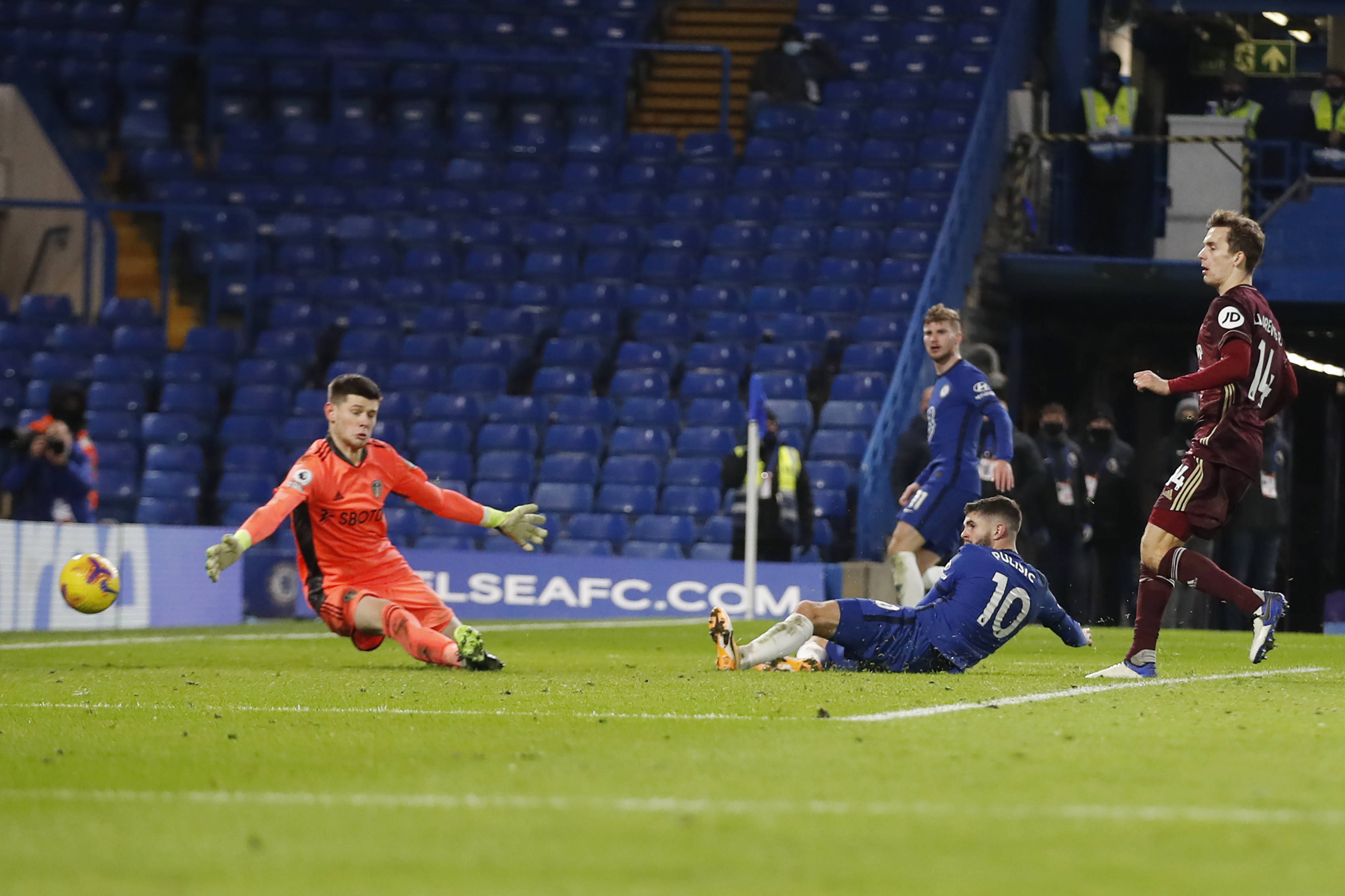 在乒乓球比 在乒乓球比